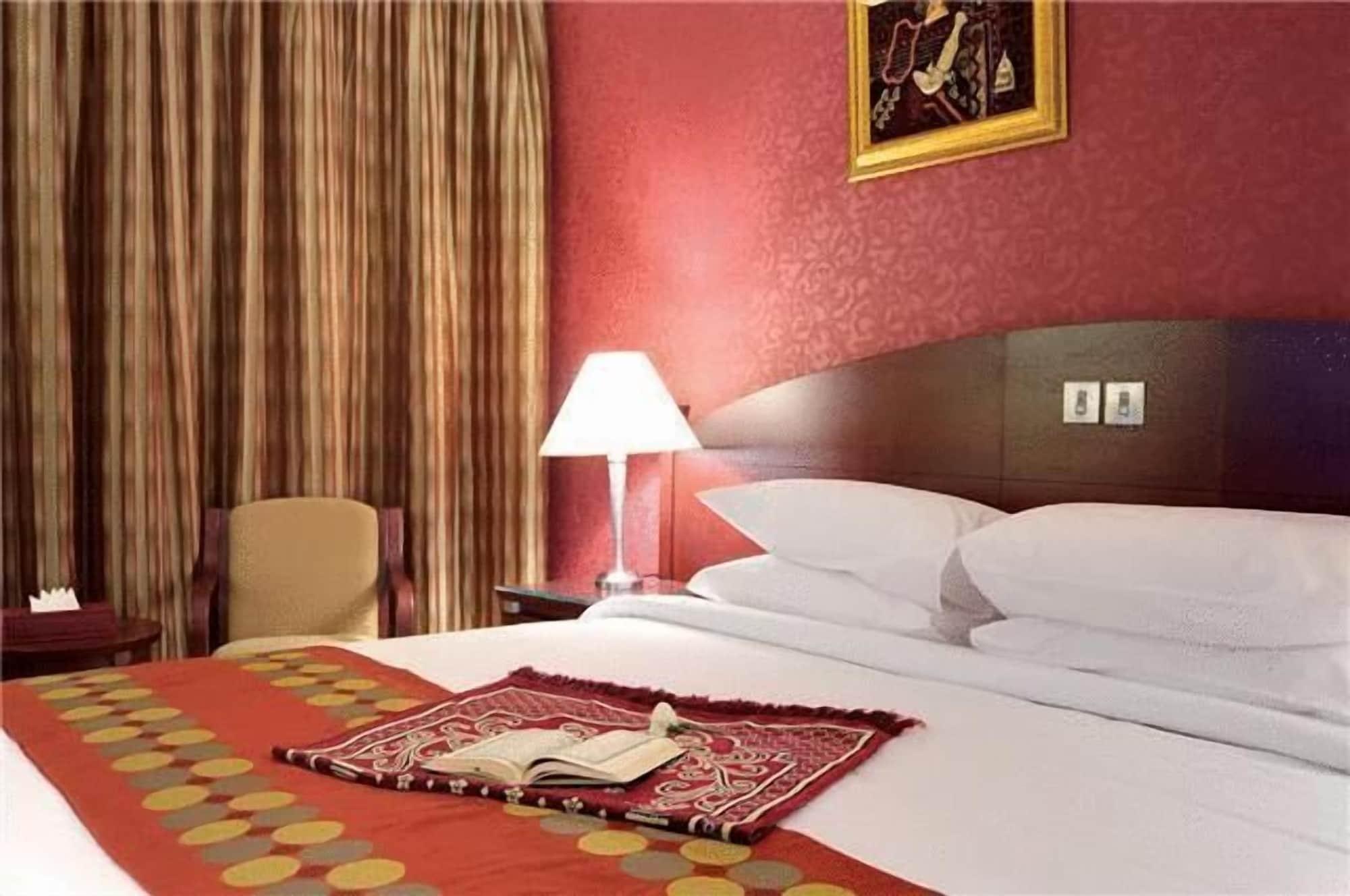 Al Muna Kareem Hotel- Ex Leader Medina Exteriör bild